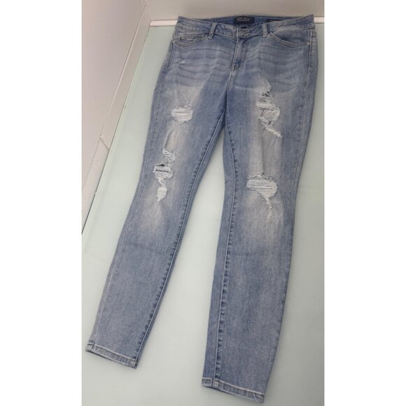 Judy Blue Denim - Judy Blue Women's Skinny Fit Jeans Sz 32X29 Stretch Light Wash Distressed Denim
